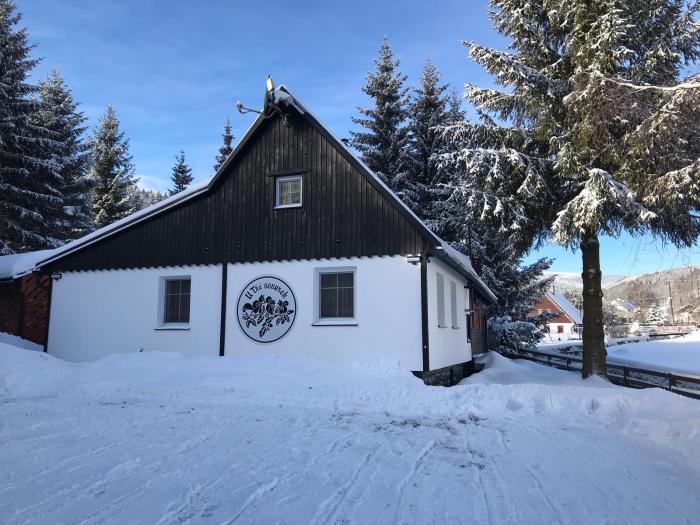 https://www.chalupautriveverek.cz/